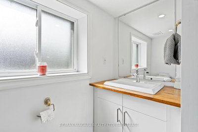 105 LIGHTHOUSE Drive • Haldimand, ON photo 9