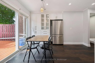 Unit 11 — 121 University Avenue E — more photos