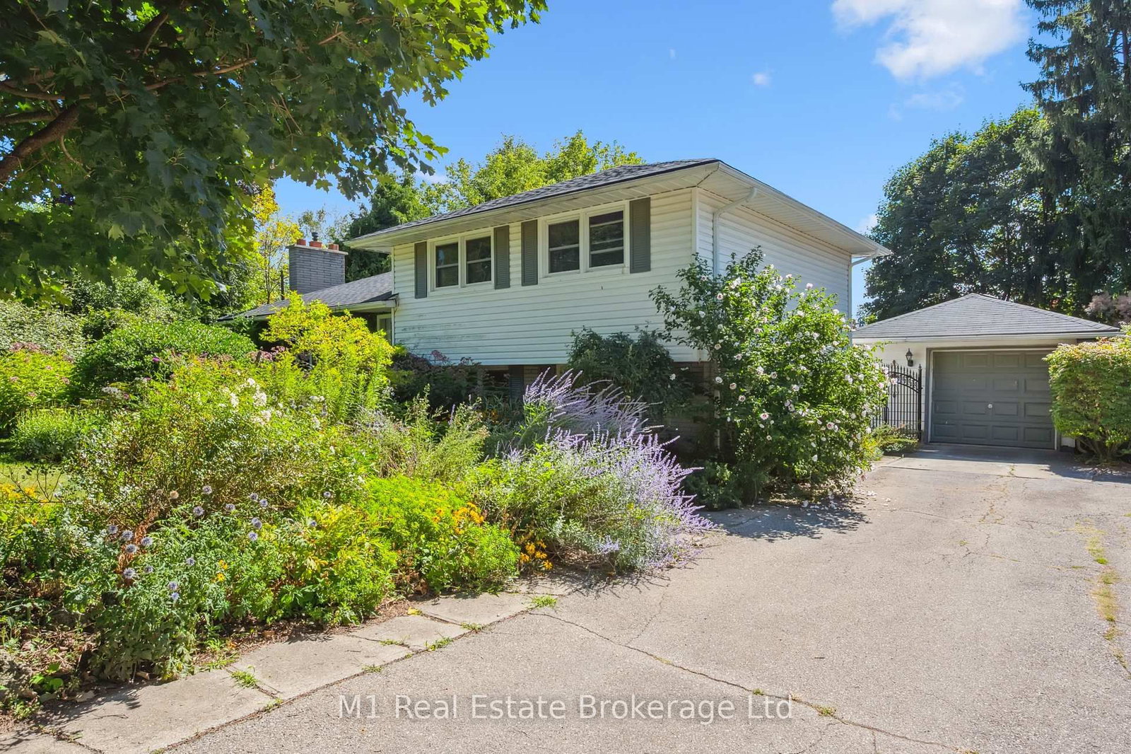 21 Gladstone Avenue • Guelph, ON photo 1