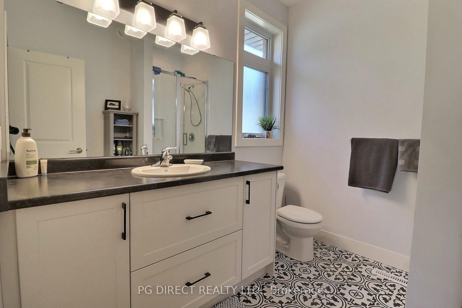 244 Jennifers Trail • Thames Centre, ON photo 11