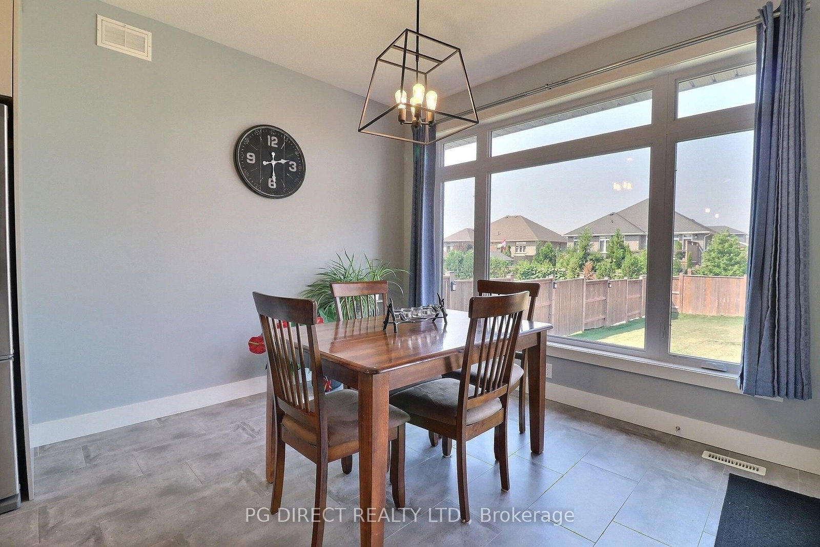 244 Jennifers Trail • Thames Centre, ON photo 9