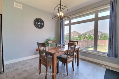244 Jennifers Trail • Thames Centre, ON photo 9