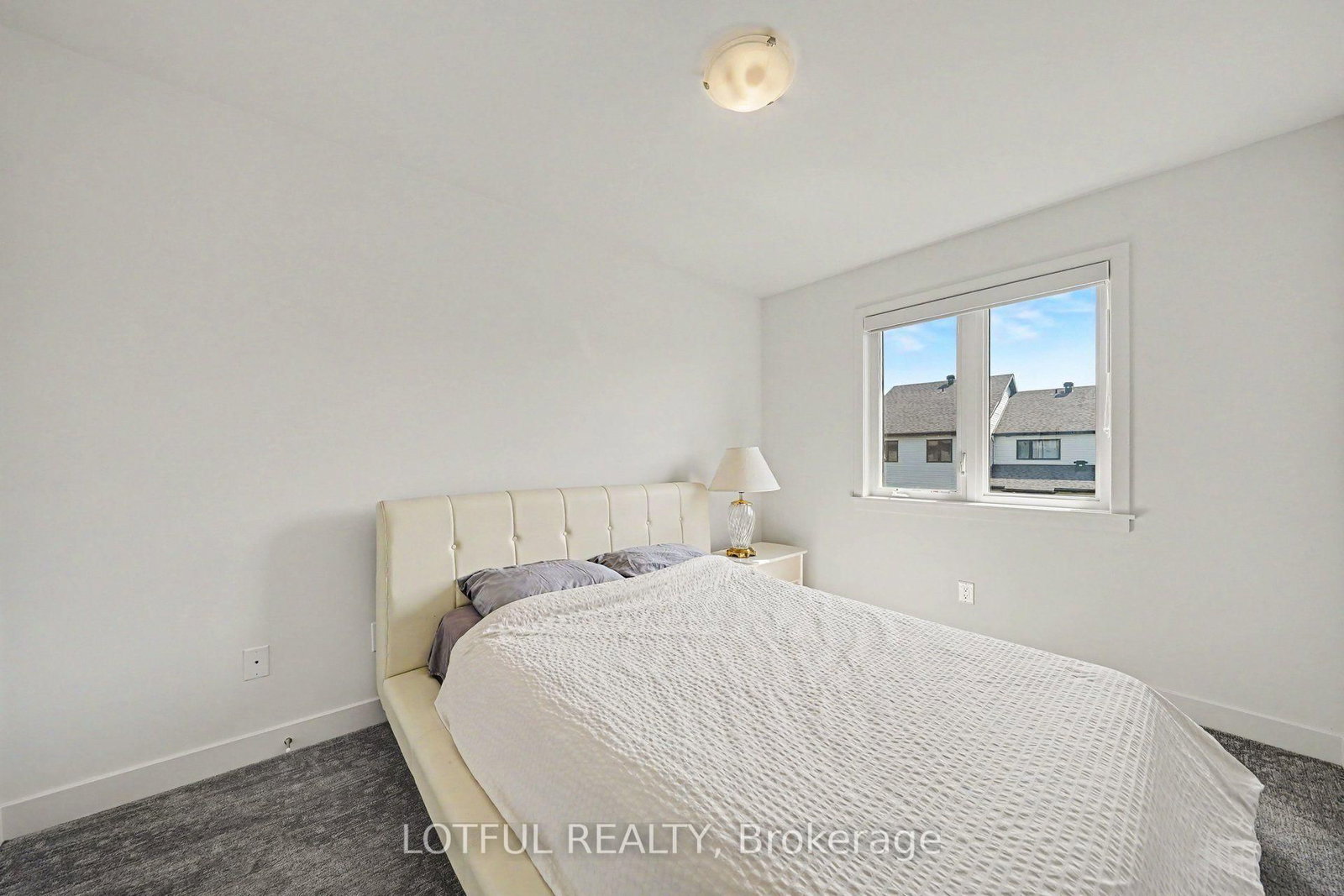 56 Heirloom Street • Ottawa, ON photo 15
