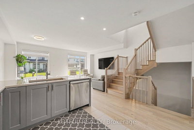 56 Heirloom Street • Ottawa, ON photo 8