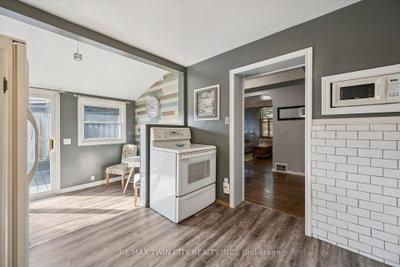 11 Brook Street — more photos