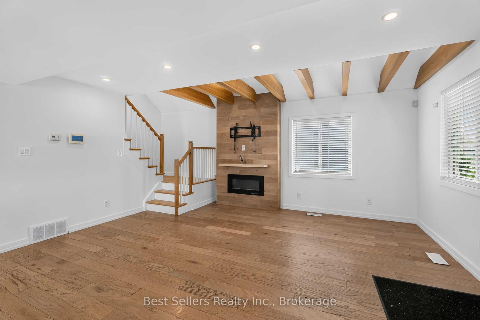 85 PELHAM Road • St. Catharines, ON photo 10