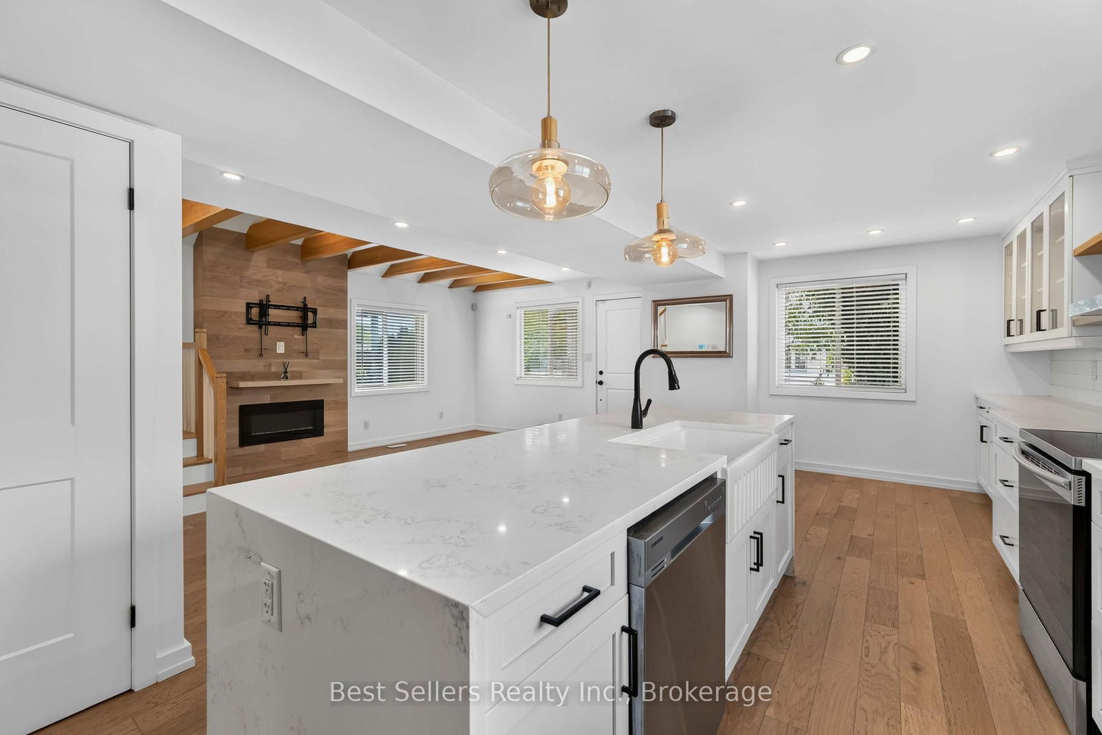 85 PELHAM Road • St. Catharines, ON photo 15