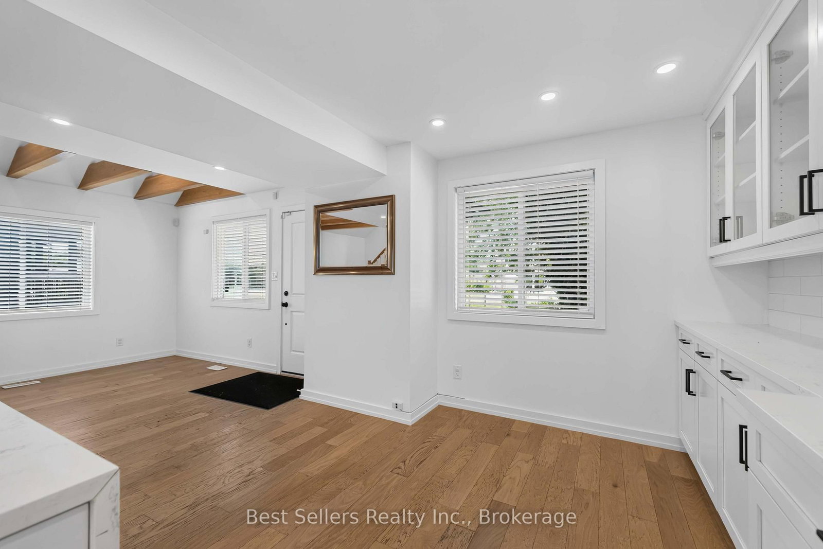 85 PELHAM Road • St. Catharines, ON photo 16