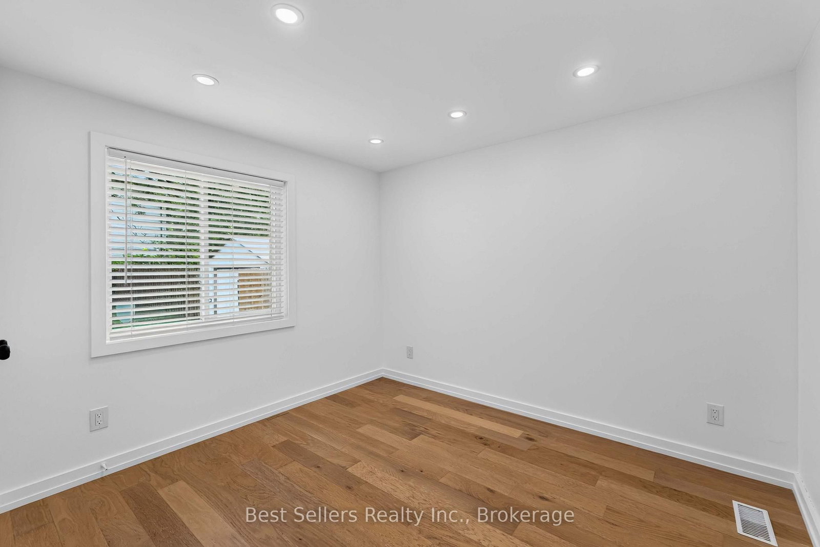 85 PELHAM Road • St. Catharines, ON photo 21