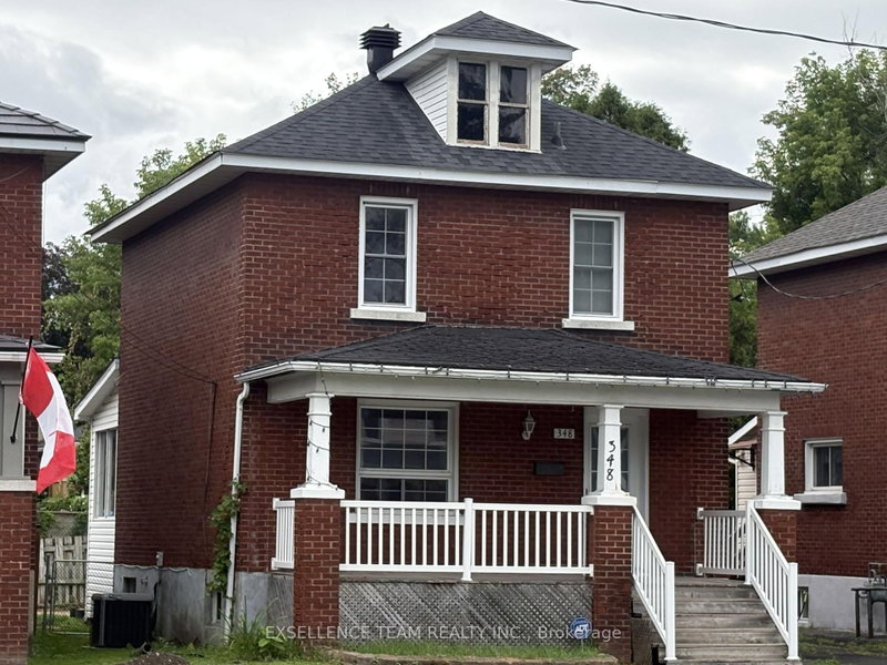 348 CUMBERLAND Street, Cornwall
