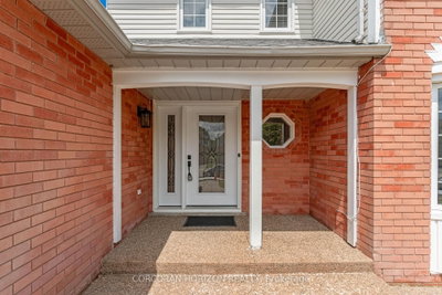 62 Glenvalley Drive — photo 2