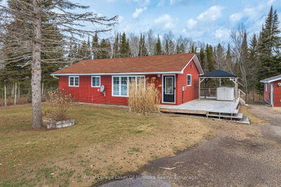1 Christopher Lane — more photos