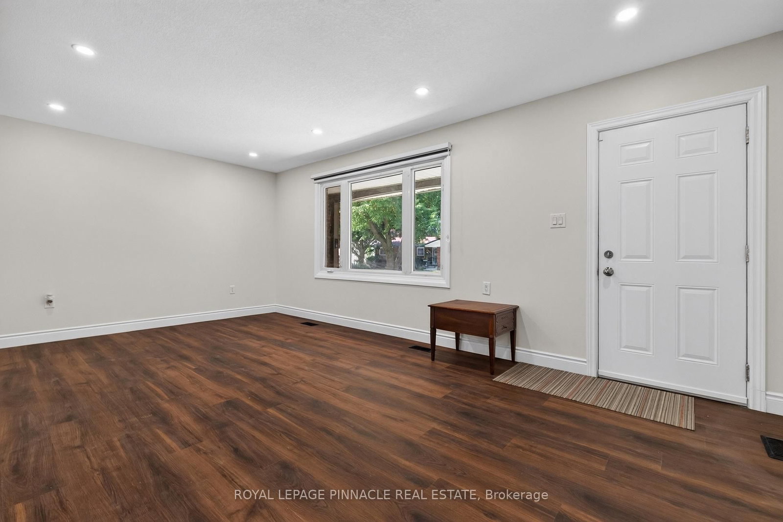 41 Amy Crescent • London East, ON photo 10