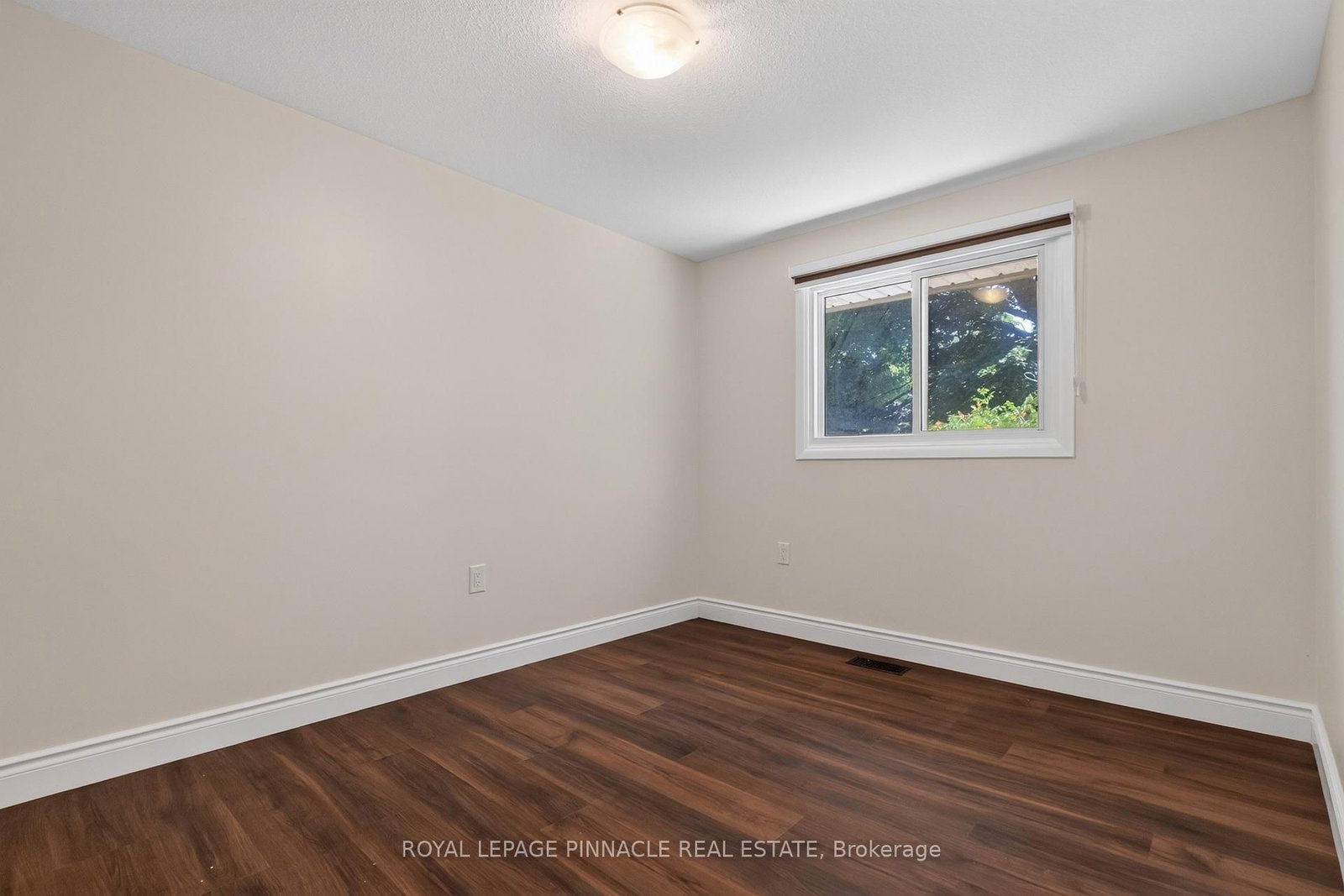 41 Amy Crescent • London East, ON photo 34