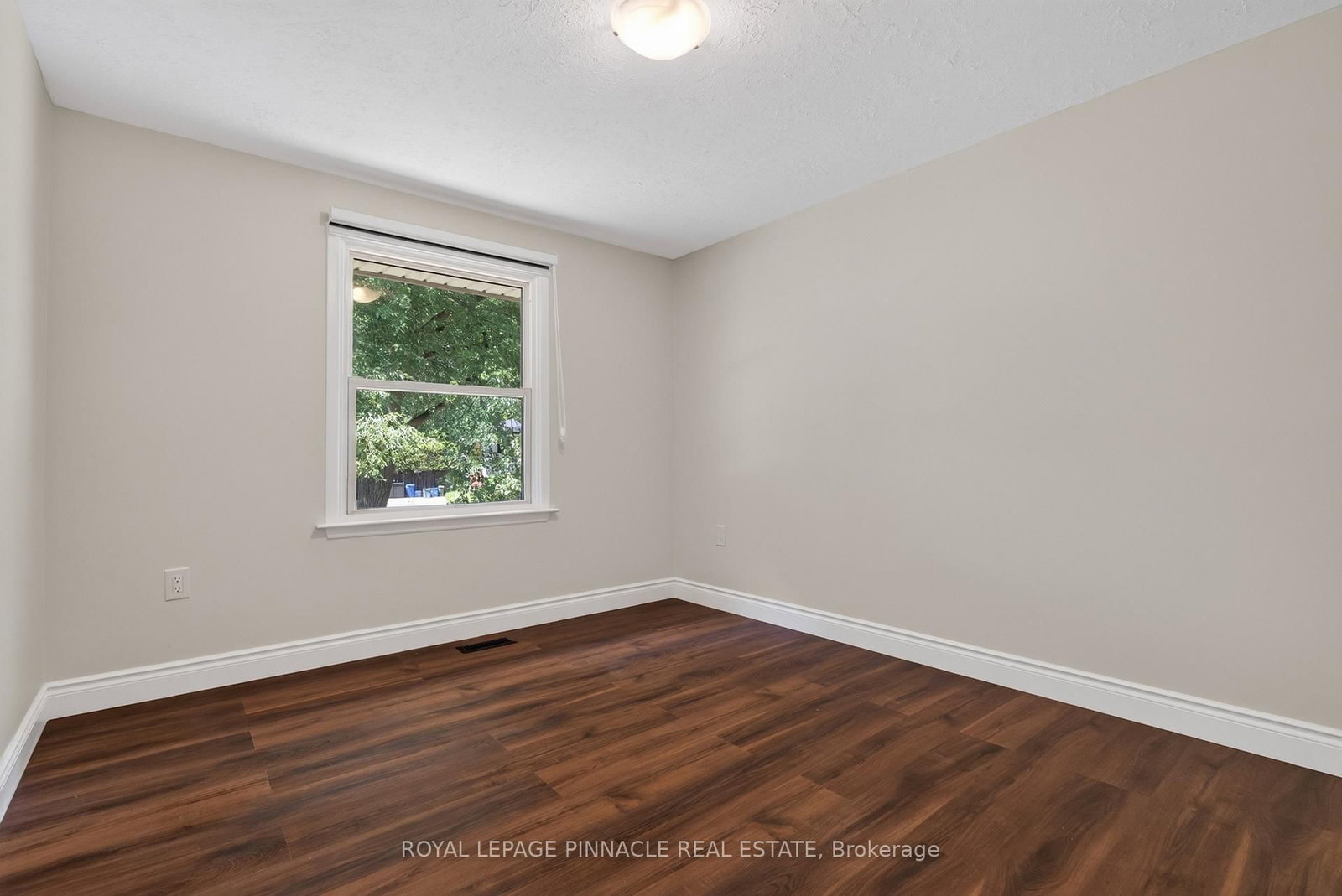 41 Amy Crescent • London East, ON photo 38