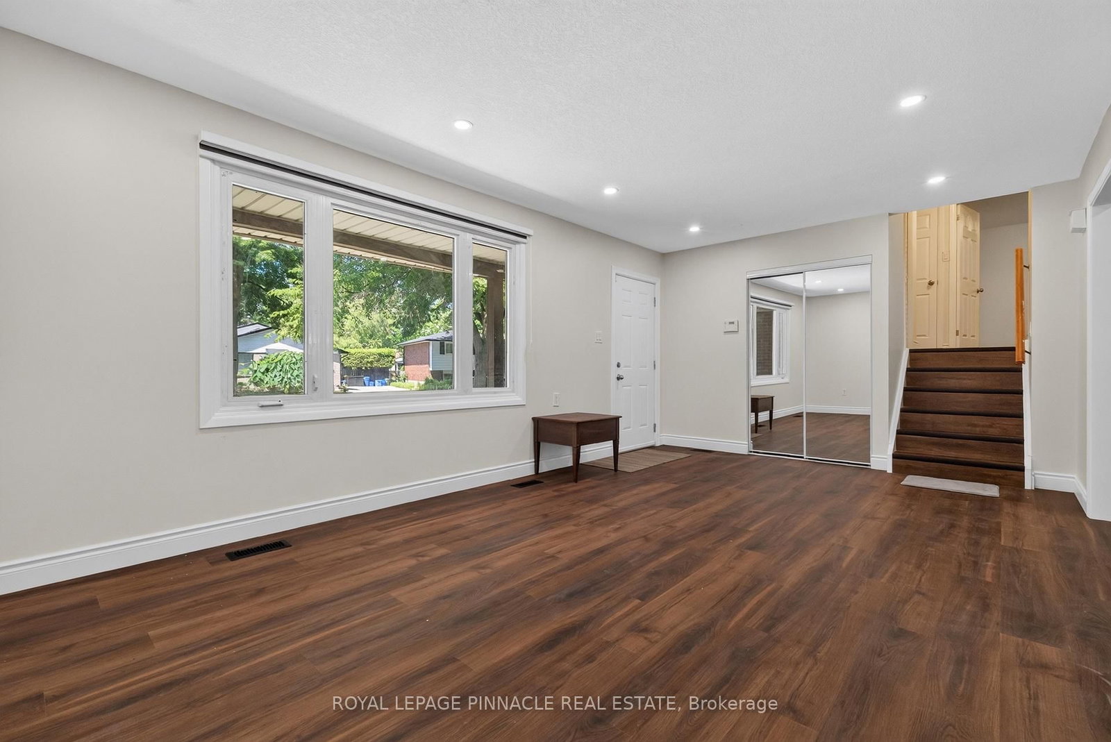 41 Amy Crescent • London East, ON photo 9