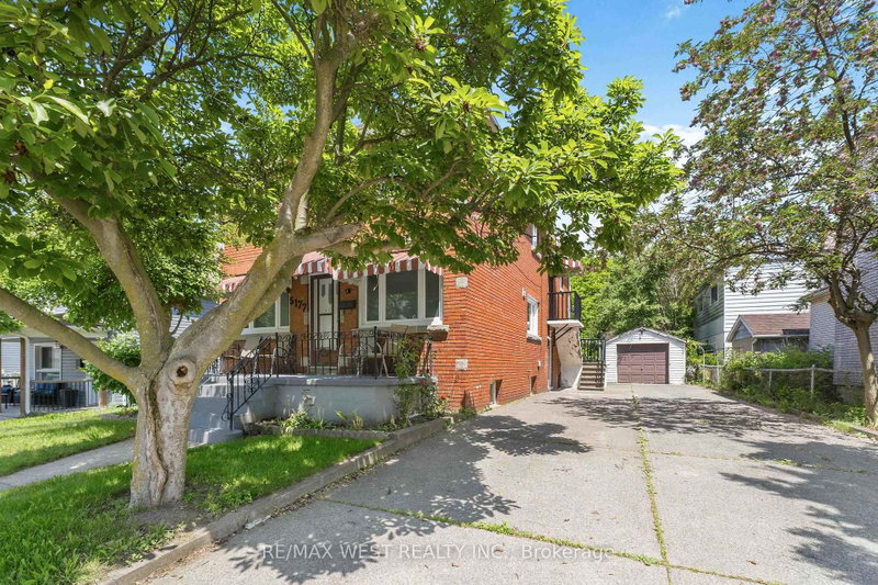 5177 Kitchener Street, Niagara Falls