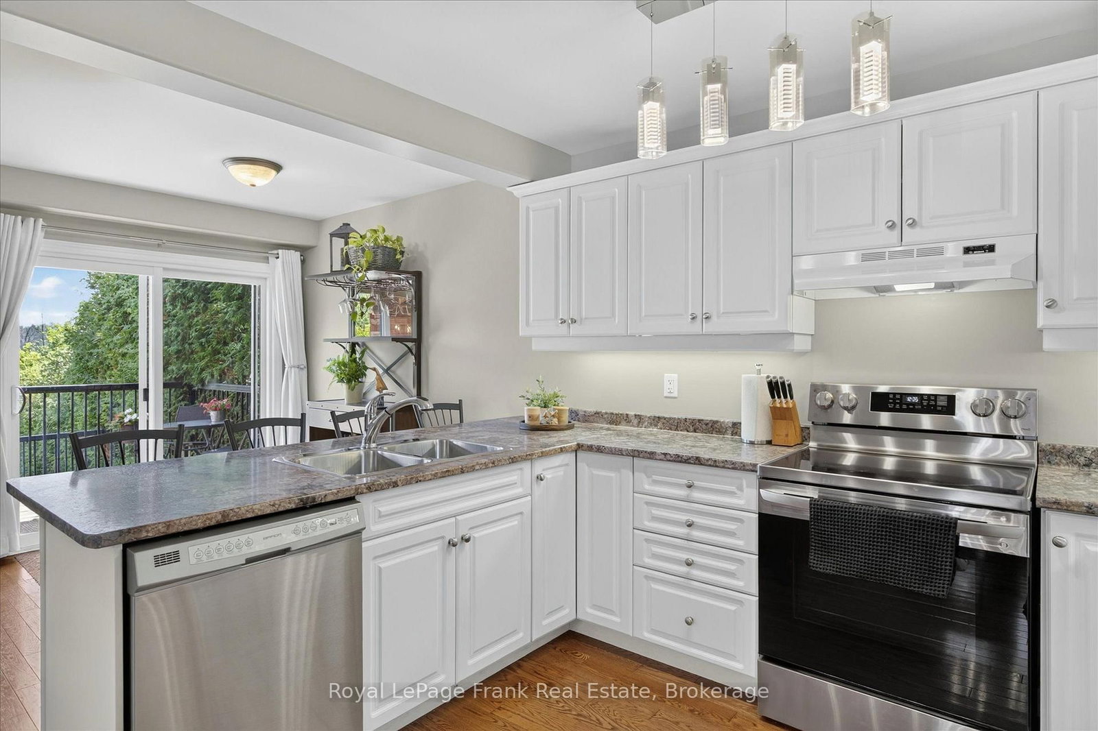 2305 Marsdale Drive • Peterborough, ON photo 12