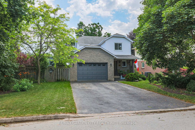 4542 Ivy Gardens Crescent