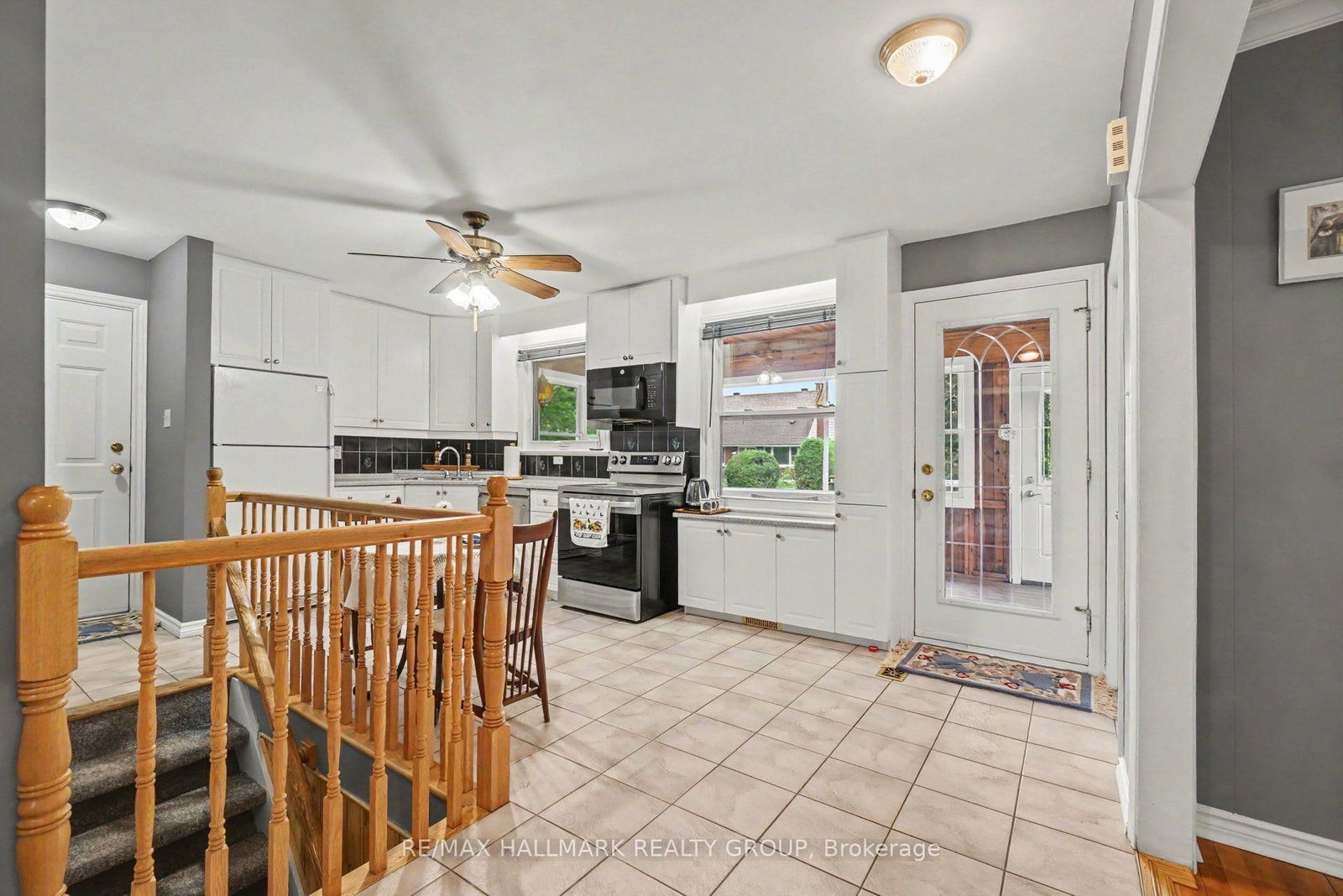 1839 Hutton Avenue • Ottawa, ON photo 9