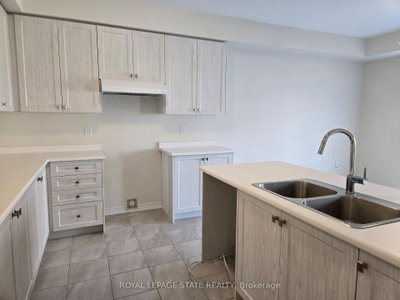 395 Barker Parkway — more photos
