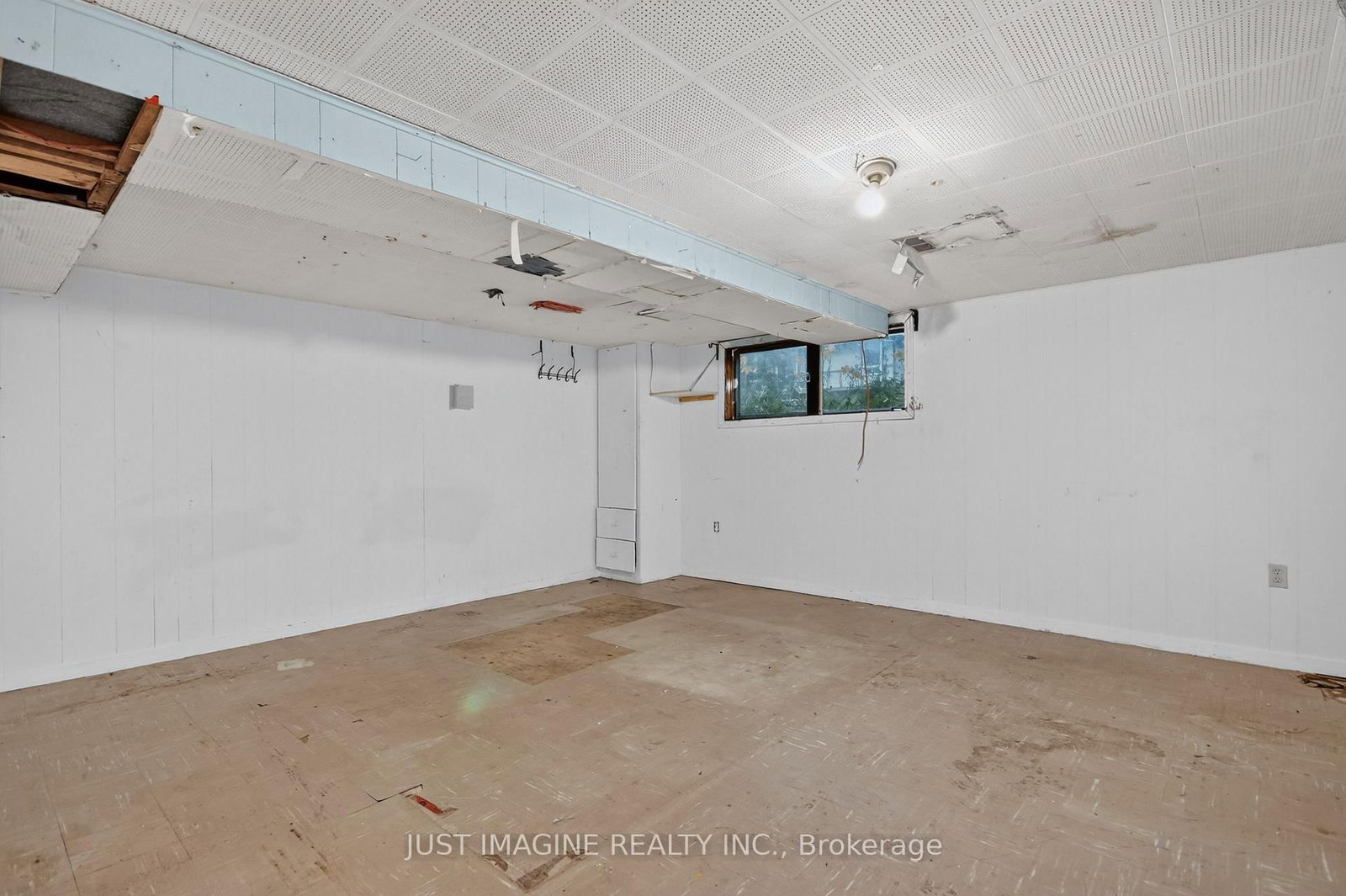 2654 Conn Street • Ottawa, ON photo 28