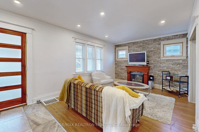 14 Myrtle Avenue