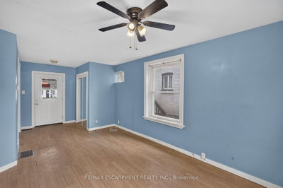 250 Murray Street — more photos