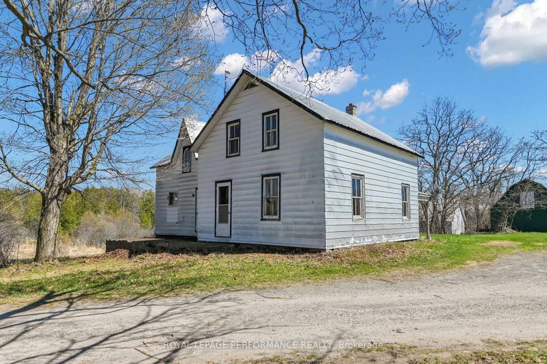 2421 Buckwheat Road W