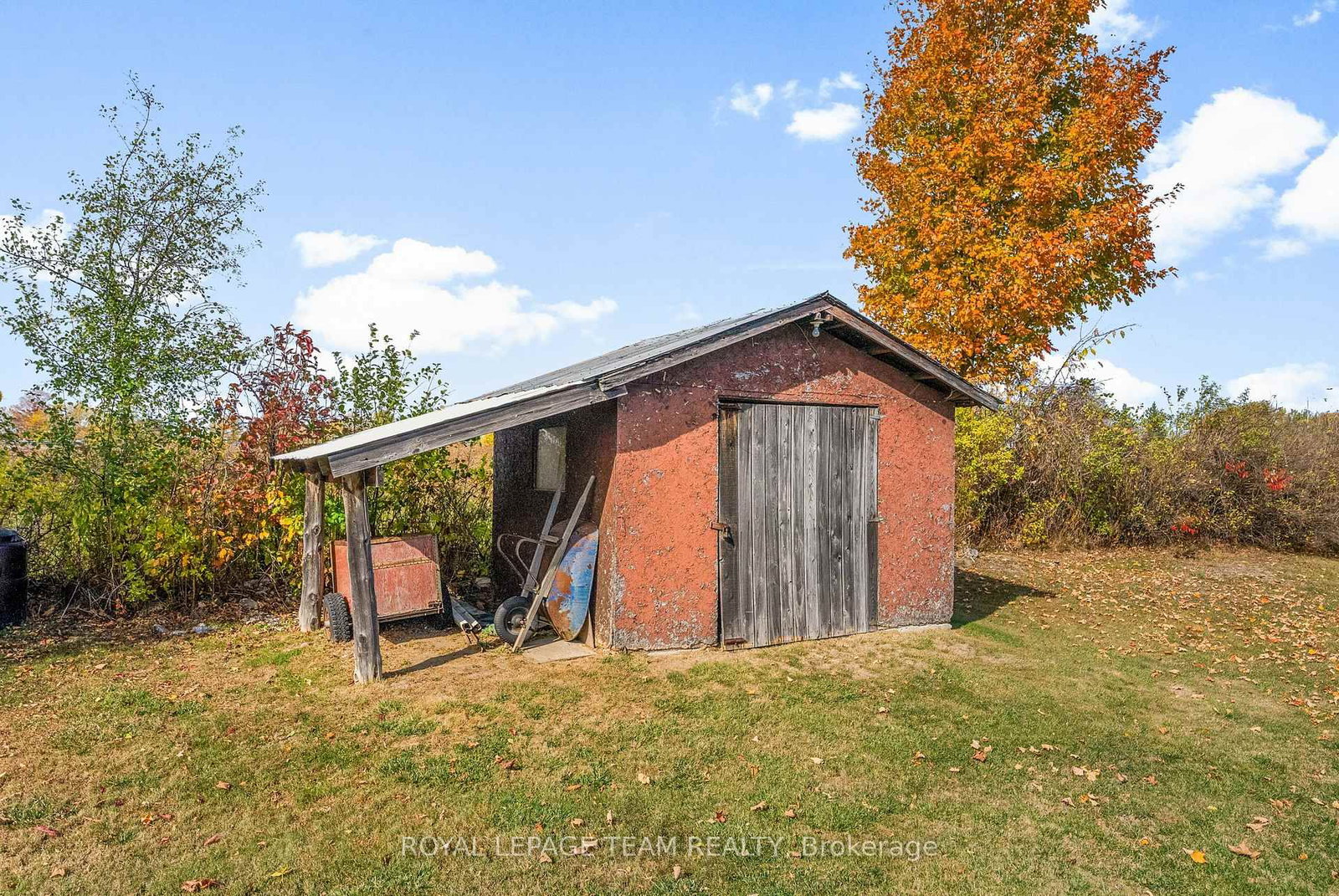 1059 Flynn Avenue • Ottawa, ON photo 38