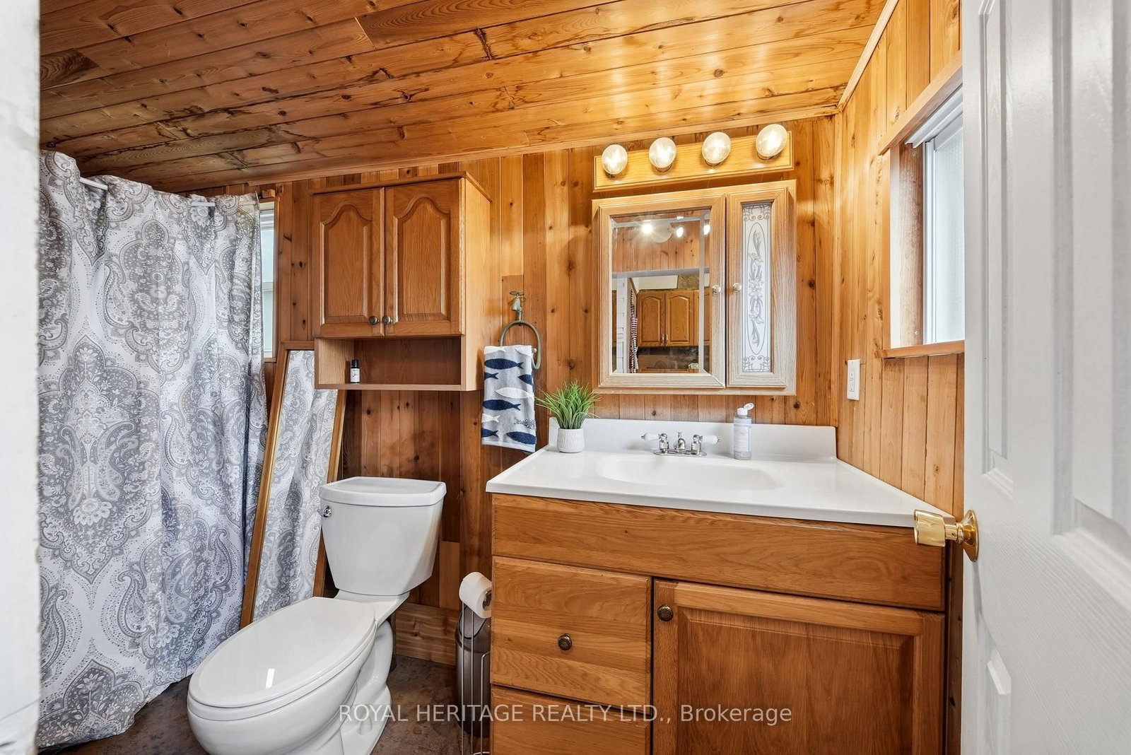 13258 N Highway 62 Way • Madoc, ON photo 18