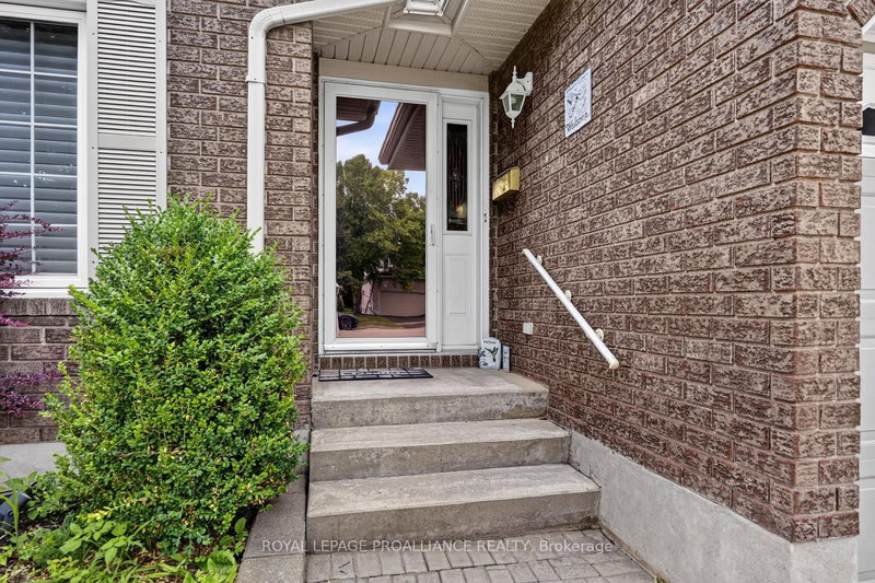1099 Bridlewood Drive