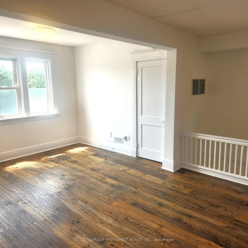 Upper Unit - 312 Wharncliffe Road S