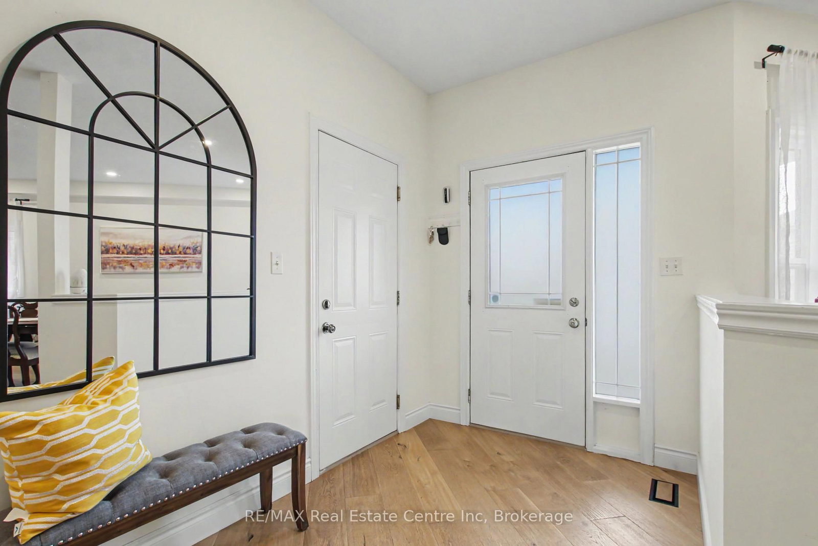 52 Washburn Drive • Guelph, ON photo 5