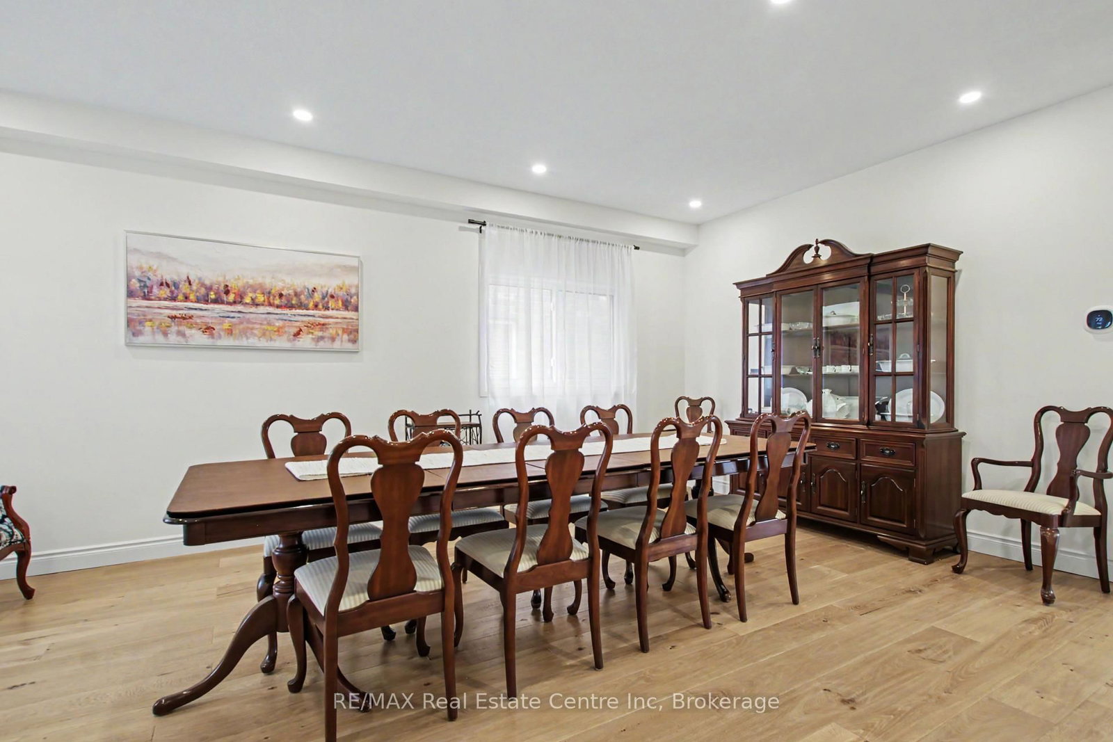 52 Washburn Drive • Guelph, ON photo 7