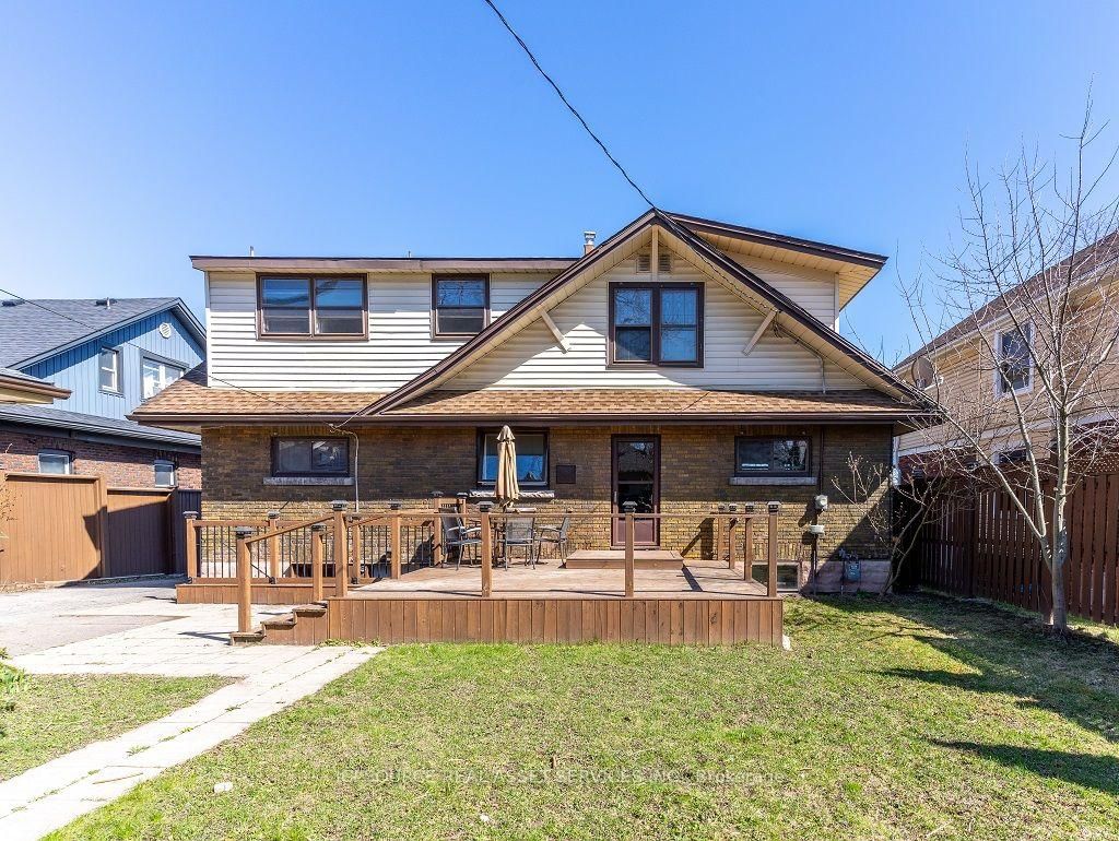 Listing Image 4