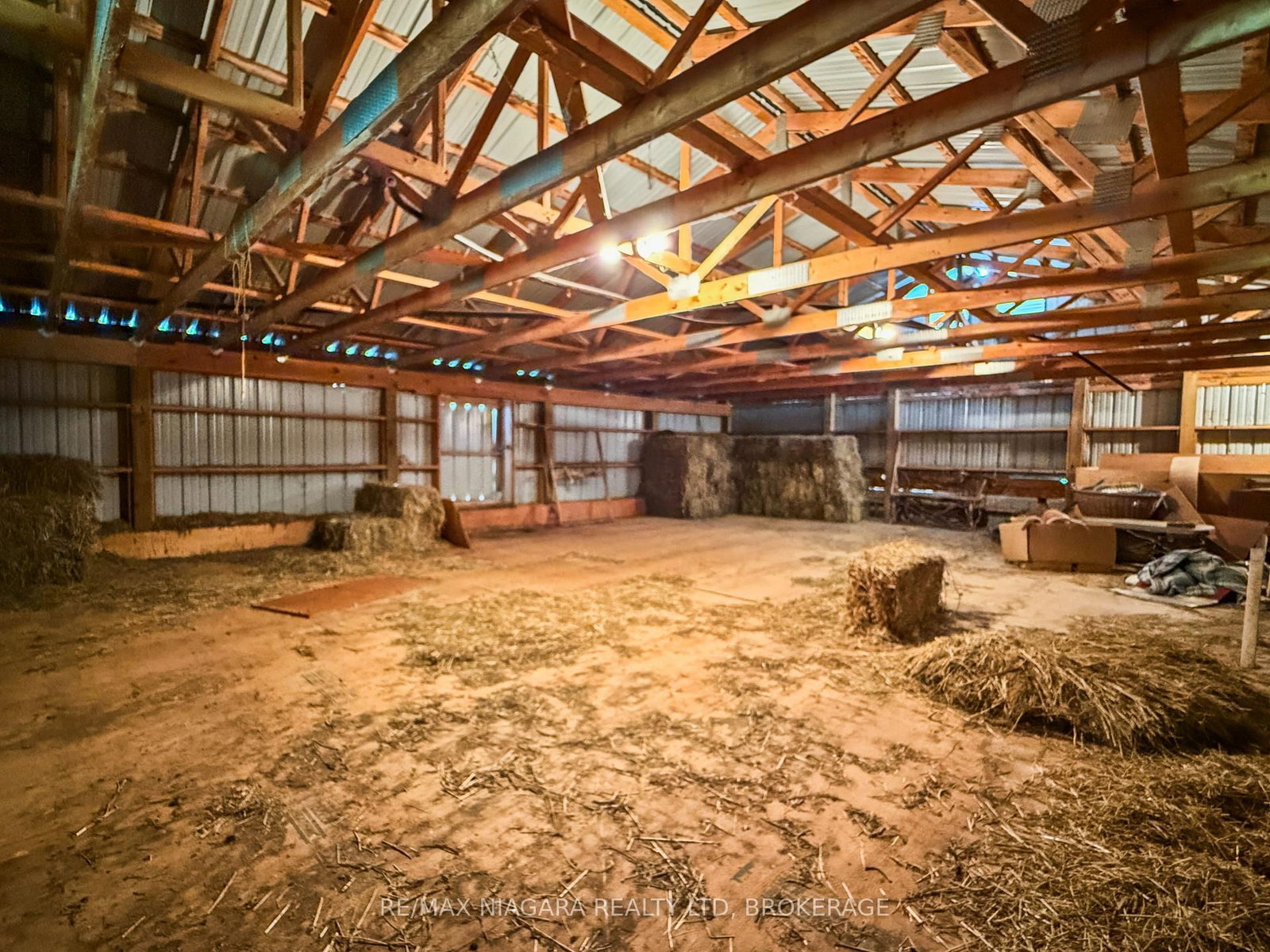 Listing Image 35