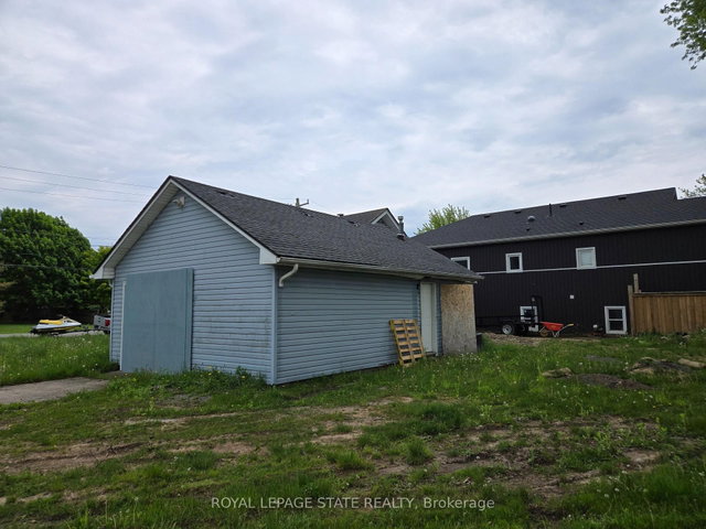 303 Ridge Road S