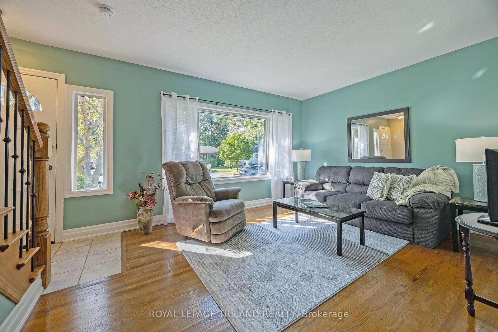 Listing Image 7