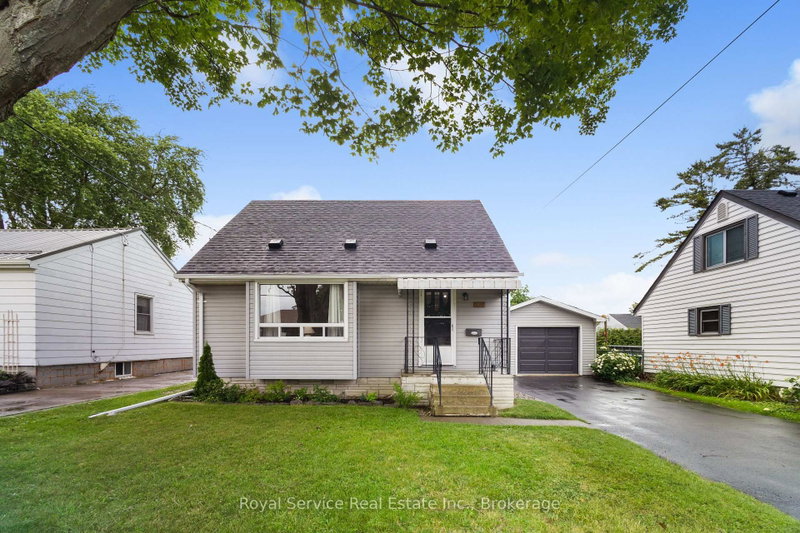 558 Burnham Street