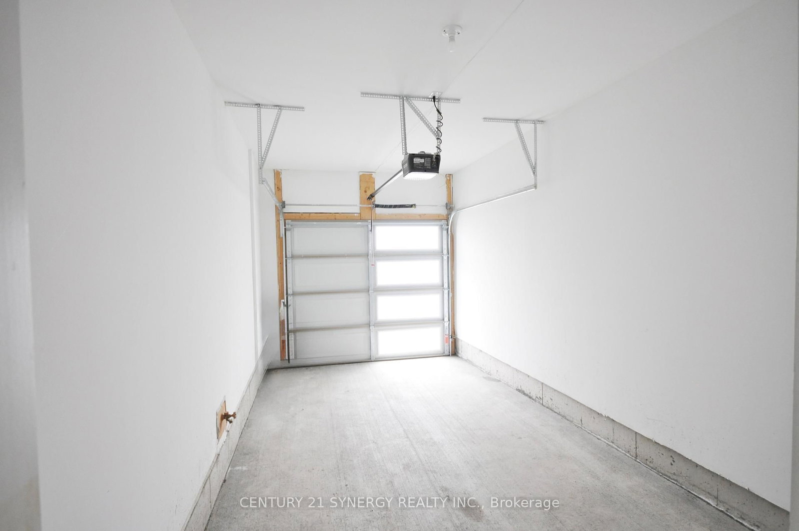 Listing Image 33