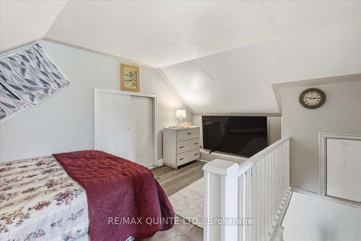 1686 County Road 13 • Prince Edward County, ON photo 28