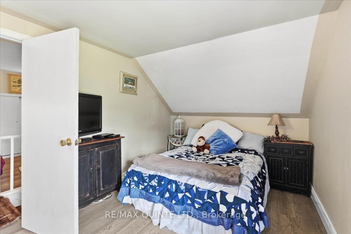 1686 County Road 13 • Prince Edward County, ON photo 29