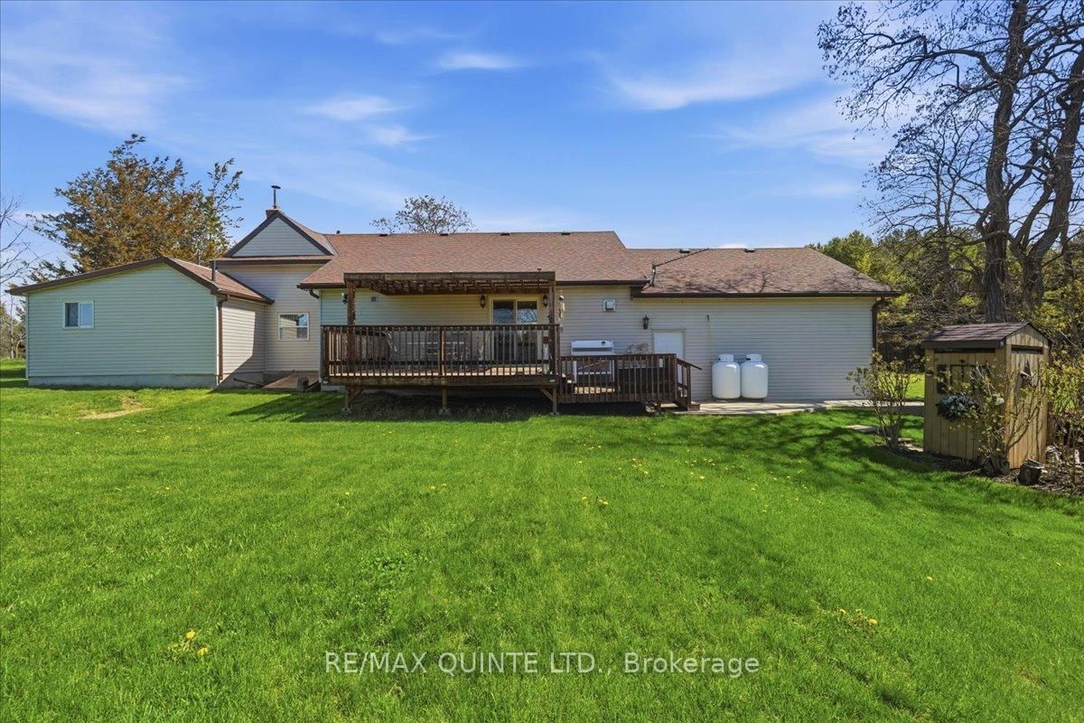 1686 County Road 13 • Prince Edward County, ON photo 31