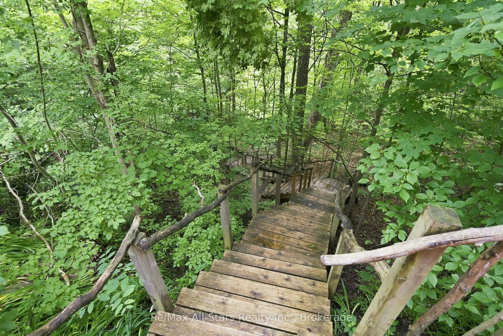 21671 Brunon Avenue • Kawartha Lakes, ON photo 28