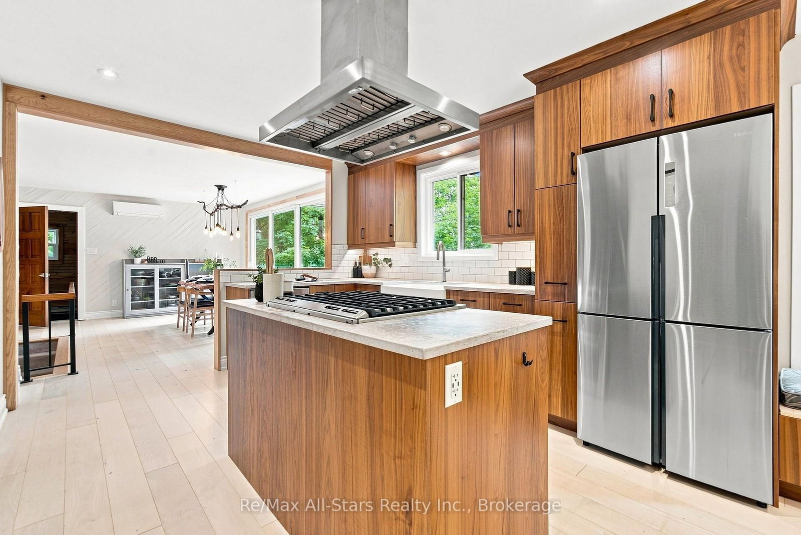 21671 Brunon Avenue • Kawartha Lakes, ON photo 9