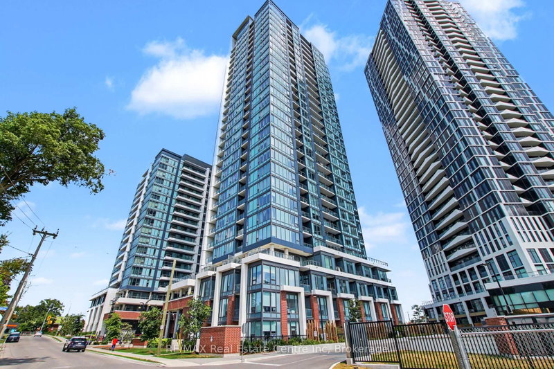 2214 - 15 Wellington Street