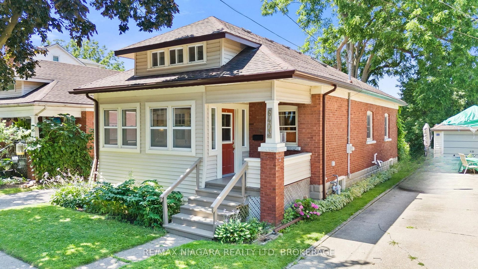 Listing Image 5
