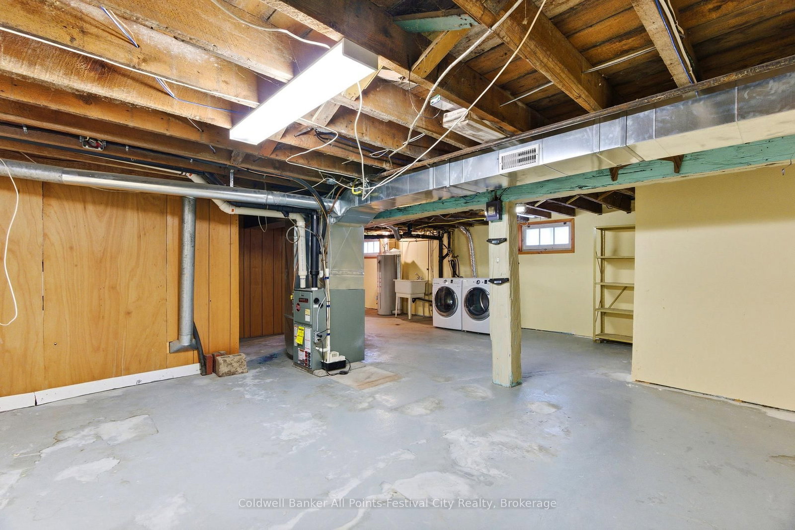 Detached House sold at 113 Quebec Street, Goderich, Ontario, N7A 2G6 - Goderich (Town) - MLS: X13601774