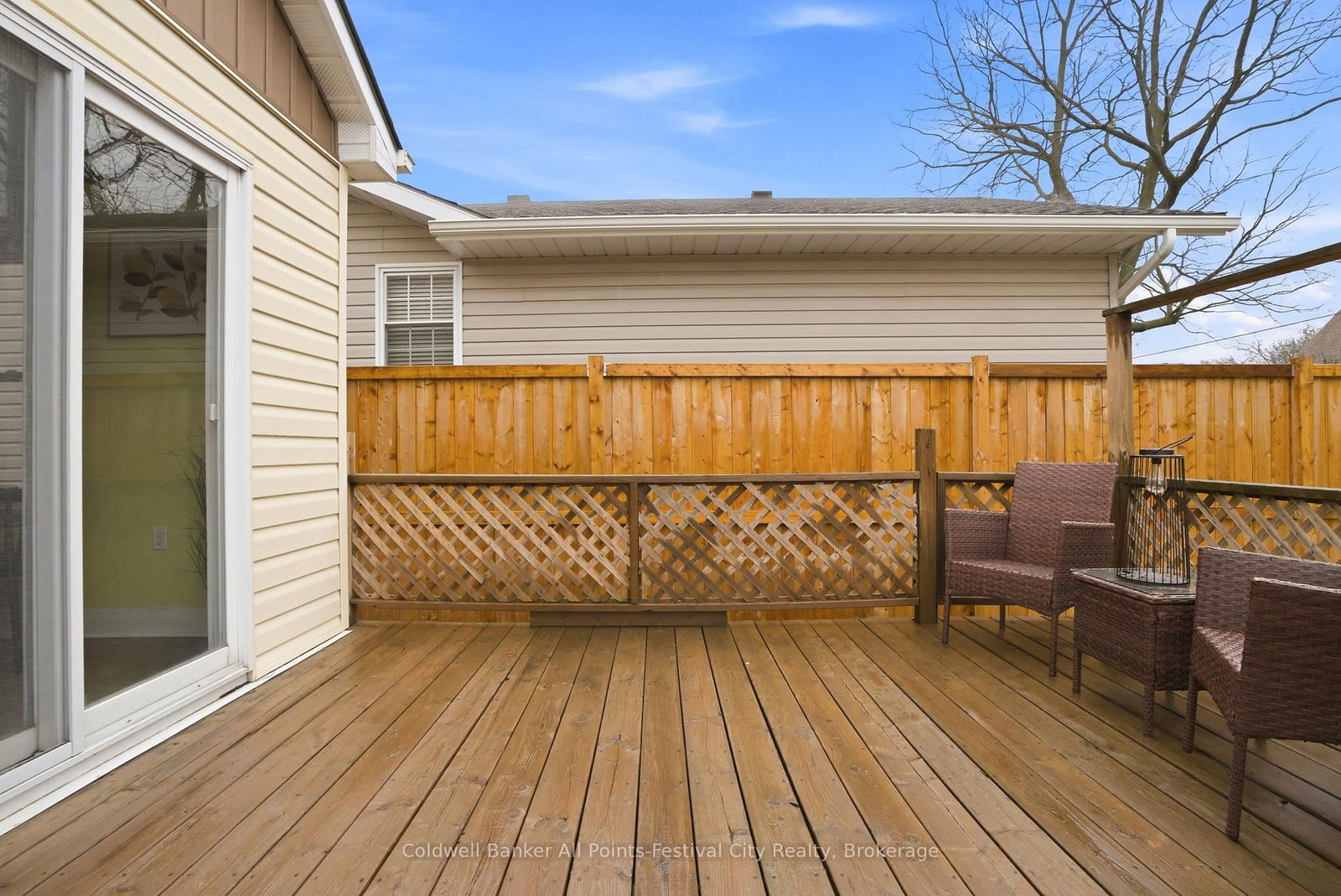 Detached House sold at 113 Quebec Street, Goderich, Ontario, N7A 2G6 - Goderich (Town) - MLS: X13601774